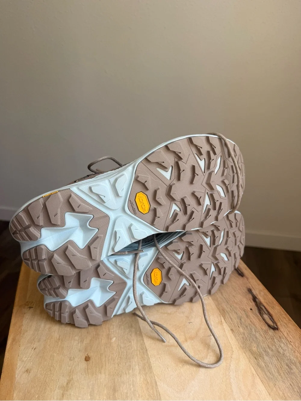 Hoka Anacapa 2 Mid GTX dune ice hiking boots 10